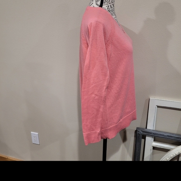 Gap Extra Fine Merino Wool Blend Womens Size Small Sweater. V neck, long sleeve. - Picture 2 of 10